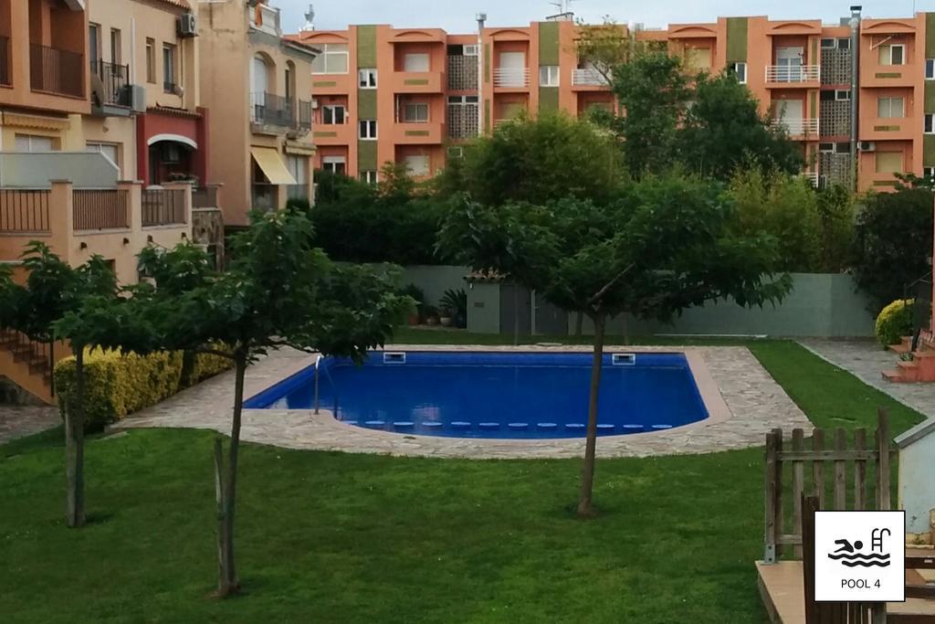 דירות אמפוריבראבה Mirablau מראה חיצוני תמונה