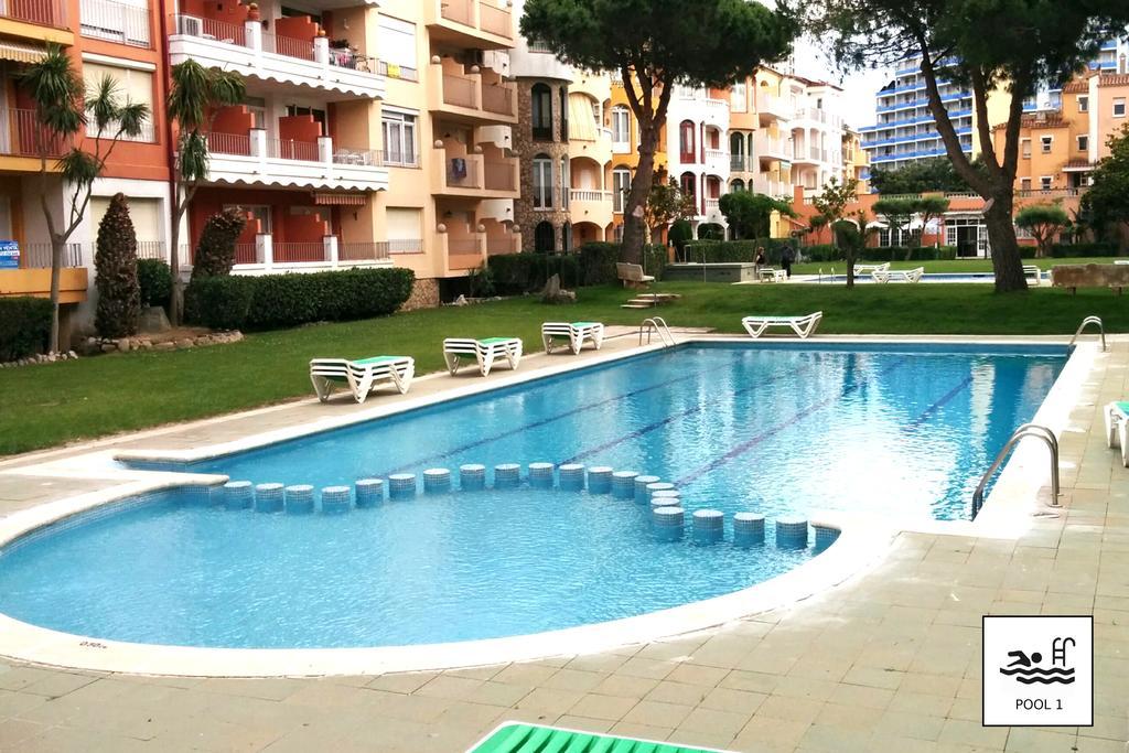 דירות אמפוריבראבה Mirablau מראה חיצוני תמונה